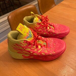 PUMA X LAMELO BALL 1love basketball shoes men’s size 8